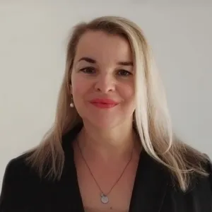 Petra Holakovská