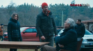Všimli jste si té podoby? Miroslav Donutil se v seriálu Dáma a Král potkal s vlastním synem