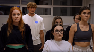 Přirozený talent! Jak zapadl Zbyněk na taneční lekci mezi bandu holek?