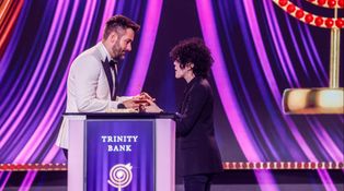 Zlatého slavíka získal Marek Ztracený: Cenu mu předávala zpěvačka LP