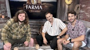 Dojetí ve Farmě Extra: Matěj sleduje emotivní vzkaz Karimy