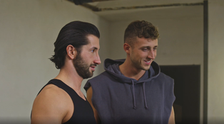 Tady bude horko: Fabio a Radek předvedli zručnost v kovárně