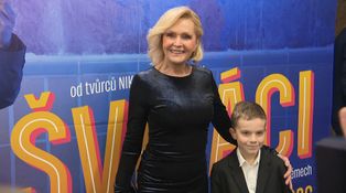 Předpremiéra filmu Šviháci: Blýskla se i Helena Vondráčková