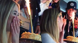 Přepadovka na hokeji: Adéla z Love Islandu dostala dort před zraky fandů