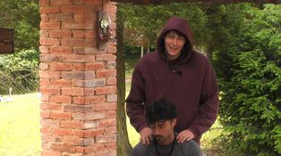 Luktuma má na Farmě plné ruce práce: Stal se z něj hlavní masér