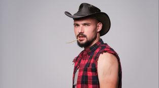 Chodící chaos jménem Filip. Tvrdí, že Farmu postaví sám