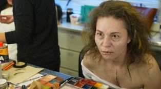 Jak se líčí mrtvola: Winterová ze Specialistů se pod rukama maskérů změnila k nepoznání