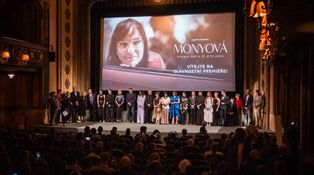 Premiéra Monyové v Lucerně: Surová sonda do toxického vztahu