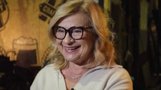 Jana Paulová se šibalsky usmívá: Bude mít Jarmila z Ordinace chlapa?
