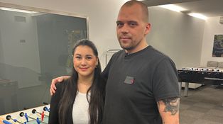 Rande s vítězem Big Brothera: Standa stihl Snídani, partičku stolního fotbalu i pořádný nášup