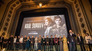 Proč byste se vážně měli dívat? Král Šumavy nejen očima jeho herců Proč byste se vážně měli dívat? Král Šumavy nejen očima jeho herců