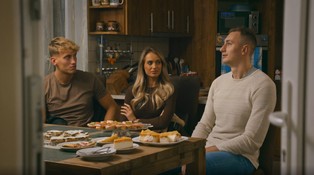 David představil novou lásku bratrovi. Z čeho je Natálie vyděšená? David představil novou lásku bratrovi. Z čeho je Natálie vyděšená?
