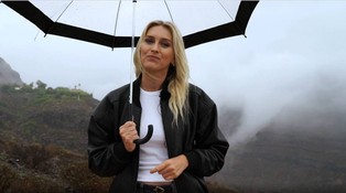 Zorka Hejdová vyměnila róbu za gumáky: Jak to teď vypadá na Love Islandu? Zorka Hejdová vyměnila róbu za gumáky: Jak to teď vypadá na Love Islandu?