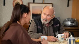 Pešek z Ulice se dozví o drsném plánu Adriany. Nevěří svým uším