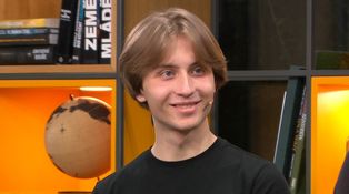 Herec z Ulice studuje floristiku. Do TV přivedl svou učitelku