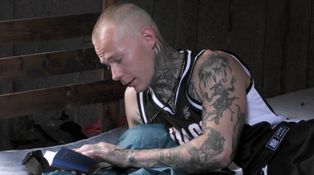 Erik na Farmě překvapil. Ostatním předčítá z Bible
