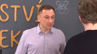 Království hraček se znovu otevírá. Pavel z Ulice je ale smutný