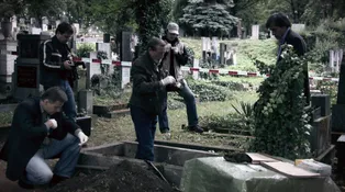 Záhada na hřbitově: Kriminálka Anděl řeší děsivý případ