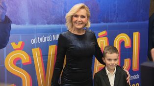 Předpremiéra filmu Šviháci: Blýskla se i Helena Vondráčková