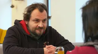 Ztracená rodina mu změnila pohled na minulost. David žil třicet let v omylu