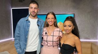 Venis a Adam z Love Islandu odpovídali živě na otázky. Prozradili i to, proč se nechali vyfotit nazí