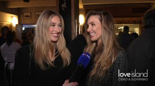 Adél ukázala svou sestru. Ta její cestu Love Islandem obdivuje