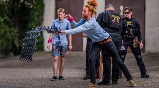 Policejní akce prověřila fyzičku hvězd Survivora. Jana zaválela, Radek zmatkoval
