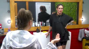 Vajíčková kauza vrcholí. Zoe napráskala Karolíně, že ji její kamarádi pomlouvají