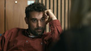 Válek v Odznaku prosí o pomoc. Jeho ex chodí s nebezpečným mužem