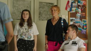 Hledá se pes, který vypadá jako nakulmovaná kočka. Filip s Karolom udělají pro záchranu vše