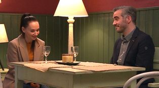 Adriana s Kokešem na víně v Ulici. Rozumí si