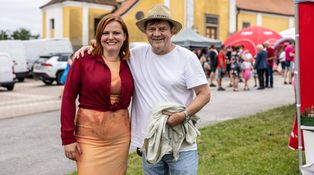 Že by mě chtěla ulovit? Kvízová dáma čelila záludným otázkám Petra Čtvrtníčka