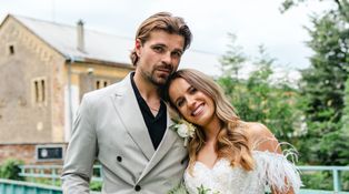 Svatba sporťačky Červinkové a hokejisty Moučky: Sledujte dojemné záběry z obřadu