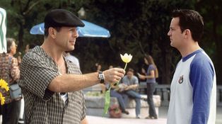 Bruce Willis jako Můj soused zabiják: Matthew Perry dostane pořádně zabrat