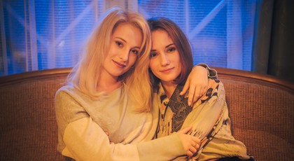Průbojná Ivana i poslušná Iveta: Proč dvojčata Bartošovy nemohla být rozdílnější?