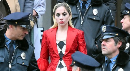 Lady Gaga se poprvé ukázala v kostýmu Harley Quinn! Jak se její verze liší od Margot Robbie?