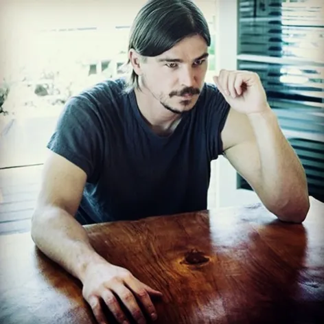 Josh Hartnett - 5