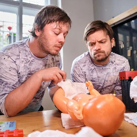 DENICEK 2 Spisovatel Dominik Landsman a herec Jiří Mádl