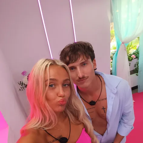 Love Island 1