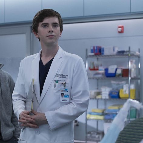 Freddie Highmore z filmu Karlík a továrna na čokoládu - 17