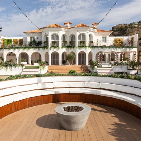 Love Island Vila (1)