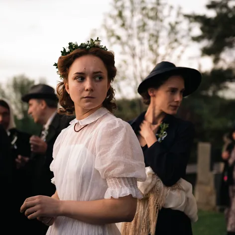 Gabriela Heclová a Jana Pidrmanová v Králi Šumavy: Fantomovi temného kraje
