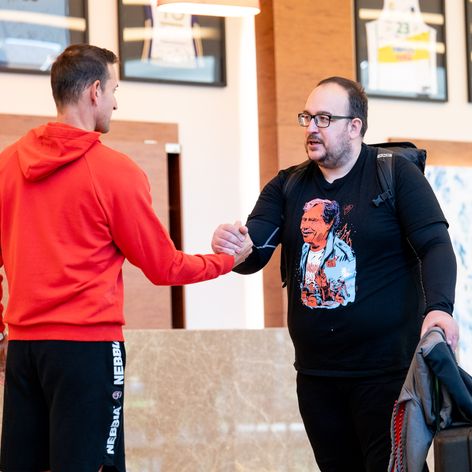 Sympatický, komunikativní a věčně usměvavý osmatřicetiletý Marek Vala má za sebou šest intenzivních let práce v oblasti bezpečnosti a obrany Česka