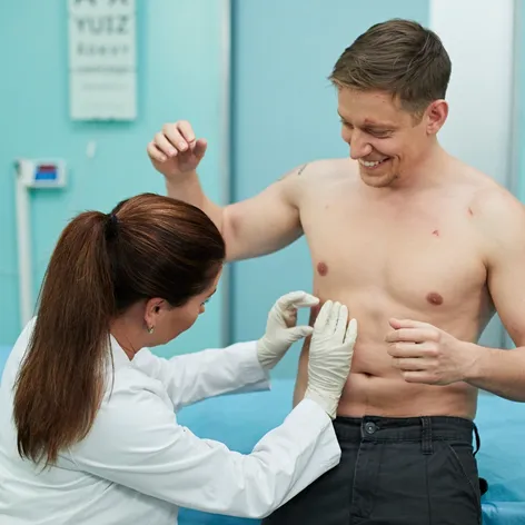 Ordinace: Marek do půl těla! - 8