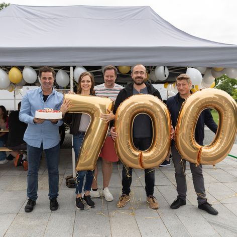Specialisté - 700 dní na place