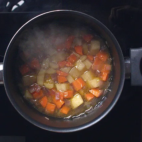MasterChef recepty: Králík na červeném víně a zeleninové pyré podle Olivera Pape - 17