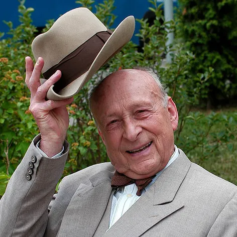 Seriál Ulice: Miloslav Stárek
