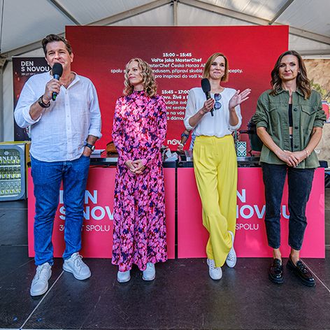 Linda Nguyenová, Martin Pouva, Kristina Kloubková, Dagmar Honsová, Anna Bábovská a Jan Zálužský na Dni s Novou v Praze