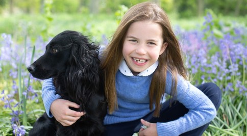 Princezna Charlotte a její nejlepší kámoška: Kdo přinesl do královské rodiny fenku Orlu? Princezna Charlotte a její nejlepší kámoška: Kdo přinesl do královské rodiny fenku Orlu?