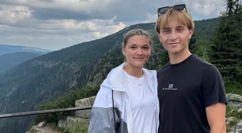 Herec z Ulice září po boku nové přítelkyně. Poznali se na farmě